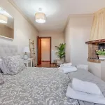 Classic 5 Bdrm Andalucian W Pool & Sea View Apartman