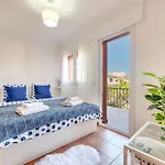 Classic 5 Bdrm Andalucian W Pool & Sea View Marbella