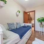 Classic 5 Bdrm Andalucian W Pool & Sea View * Marbella