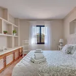 Classic 5 Bdrm Andalucian W Pool & Sea View Apartman Marbella