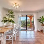 Apartman Classic 5 Bdrm Andalucian W Pool & Sea View *