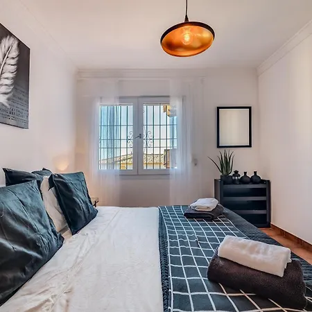 Apartman Classic 5 Bdrm Andalucian W Pool & Sea View Marbella