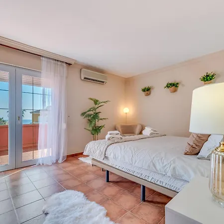 Classic 5 Bdrm Andalucian W Pool&sea View *