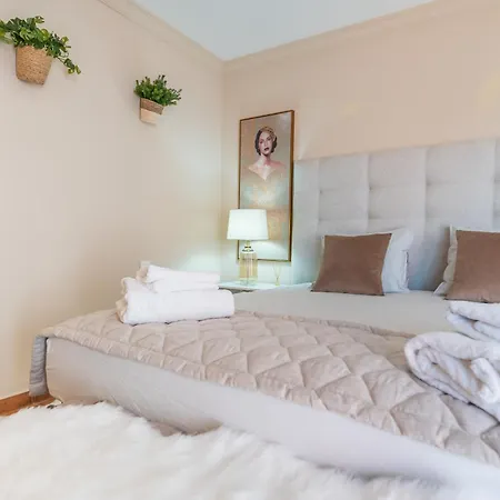 Apartman Classic 5 Bdrm Andalucian W Pool & Sea View