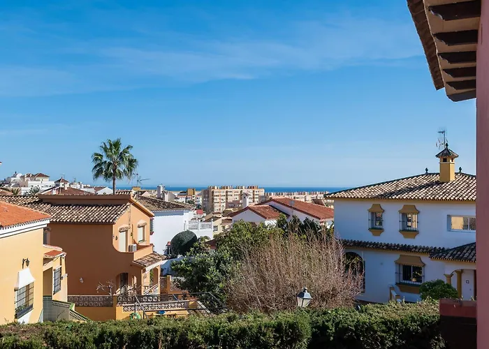 Apartment Classic 5 Bdrm Andalucian W Pool & Sea View